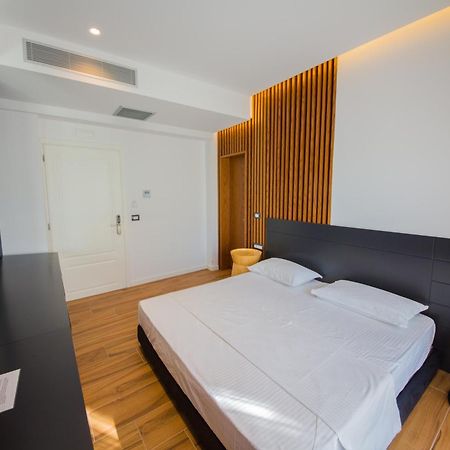 Inada Hotel Ksamil Chambre photo