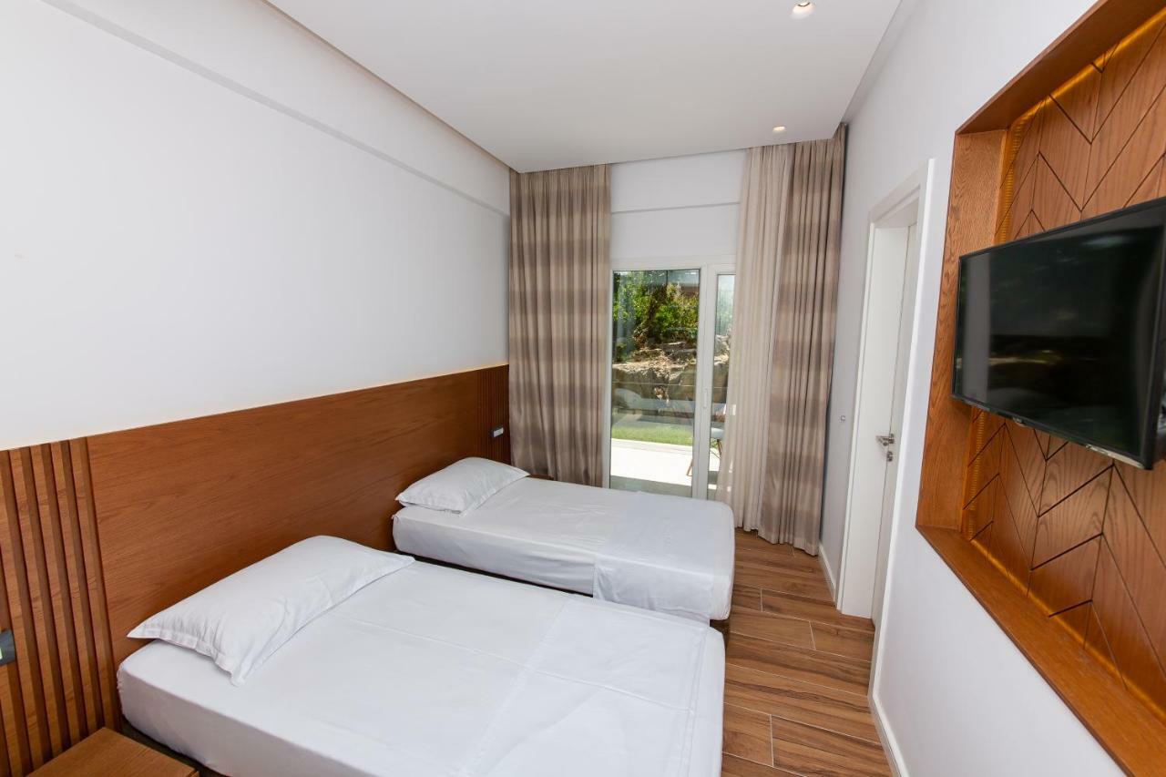 Inada Hotel Ksamil Extérieur photo